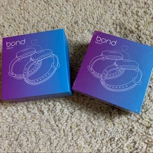 2 Bond Touch bracelets to be connected to your loved ones - Valentine’s Day